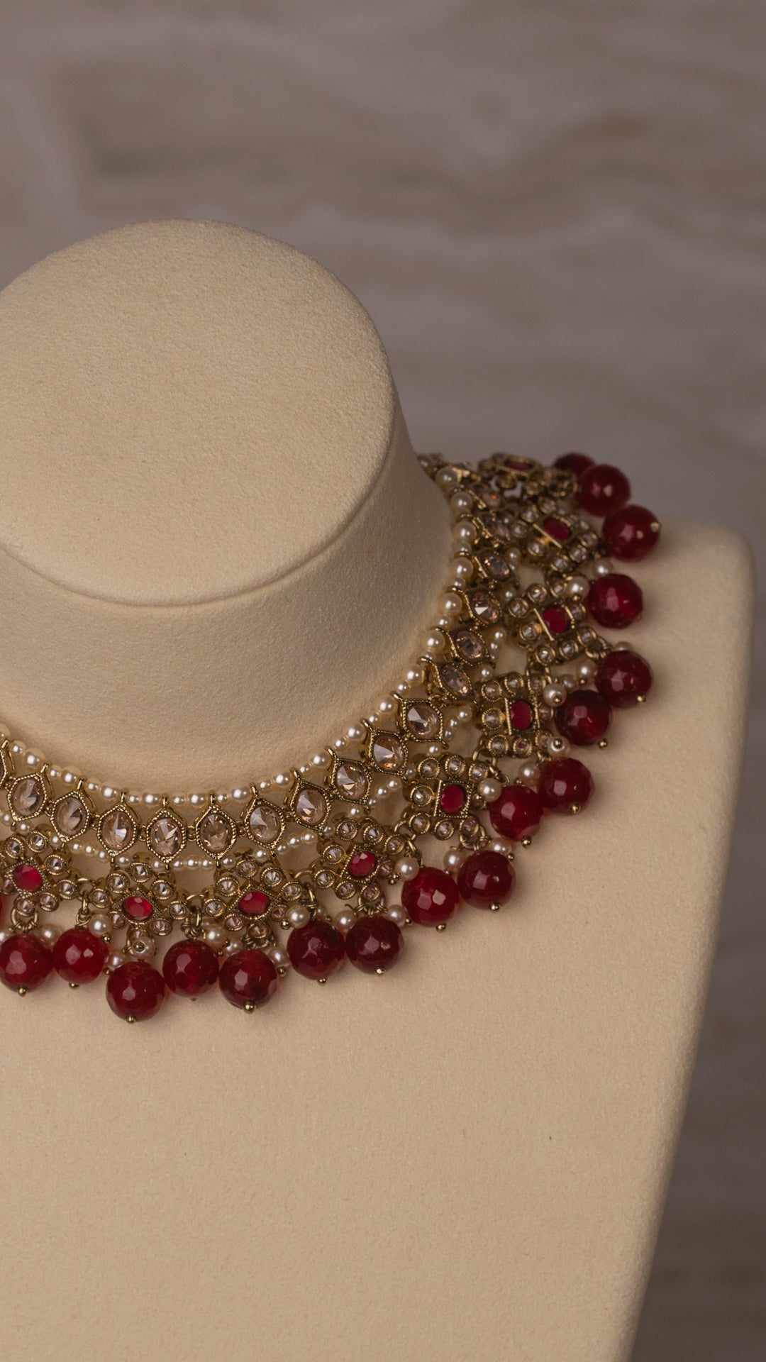 Roshni Necklace Set