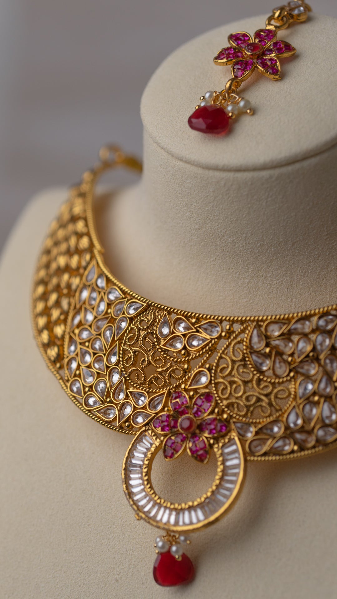 Ruhani Necklace Set