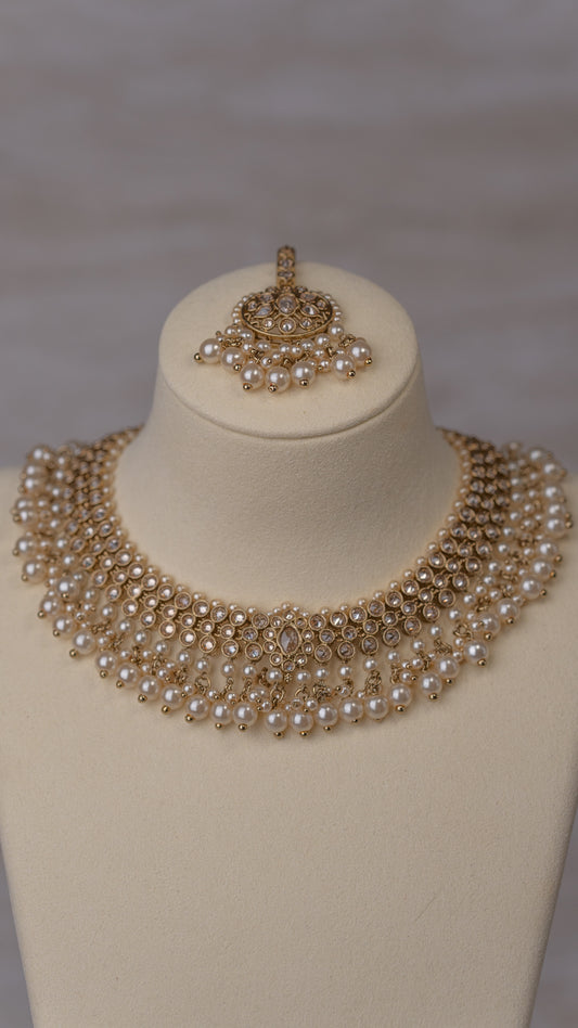Vanya Necklace Set