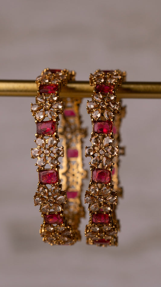 Kyra Bangles